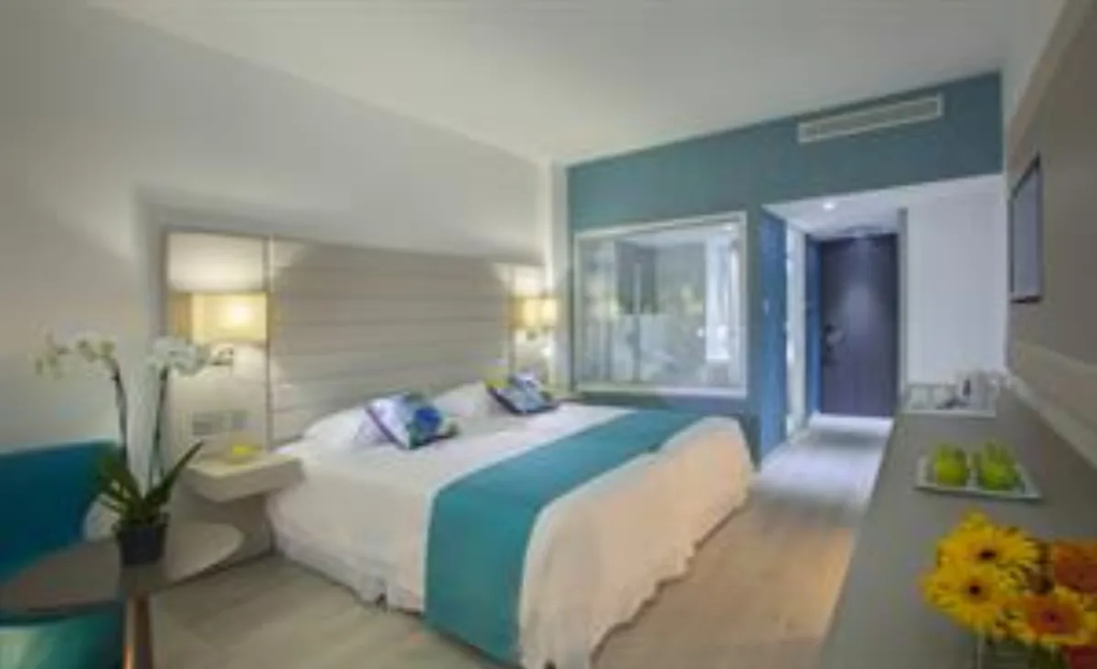 Sea View Superior Room — King Evelthon Beach Hotel, Paphos, Cyprus